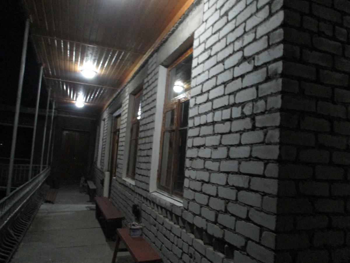 The White House Ξενοδοχείο Kazbegi Εξωτερικό φωτογραφία